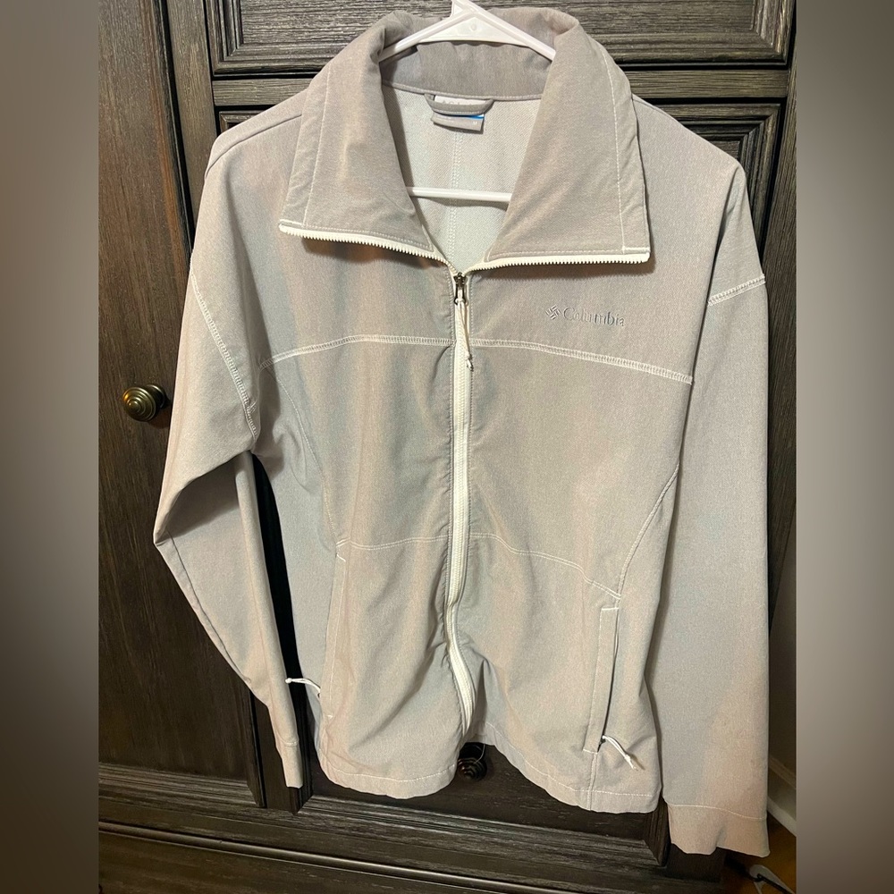 Medium light gray Columbia jacket